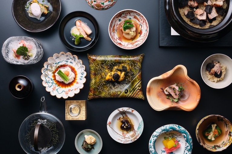 和の美意識を重視した、目でも舌でも愉しめる和の会席の例。メニューは月替わり。