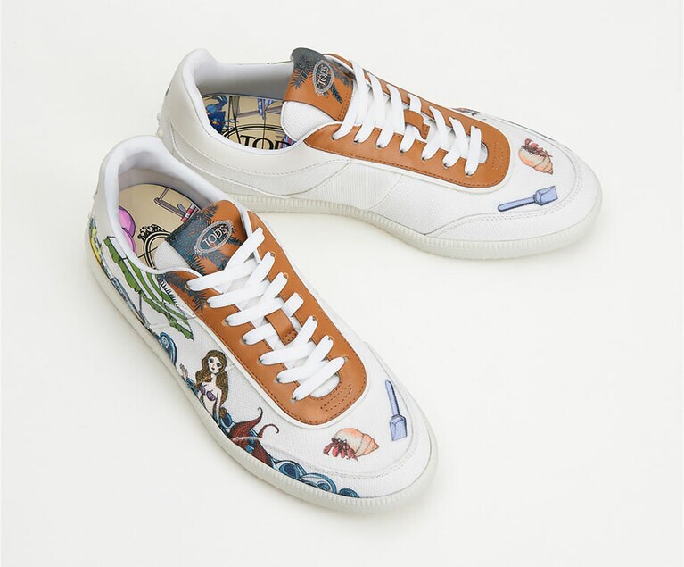 トッズ タブズ スニーカー H2cm 86,900円。