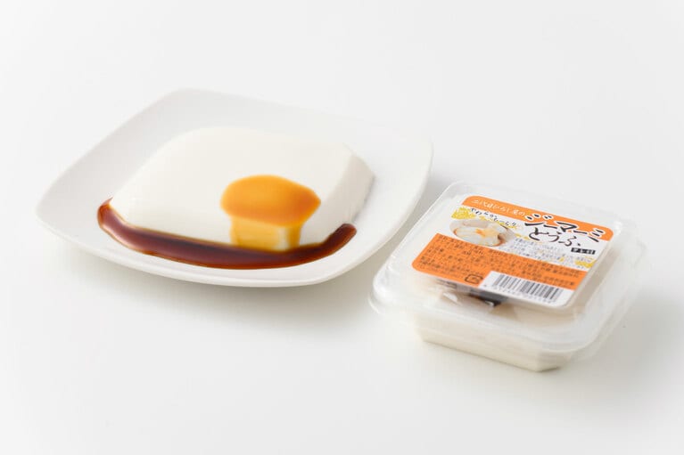 二代目ひろし屋のジーマーミとうふ 334円。