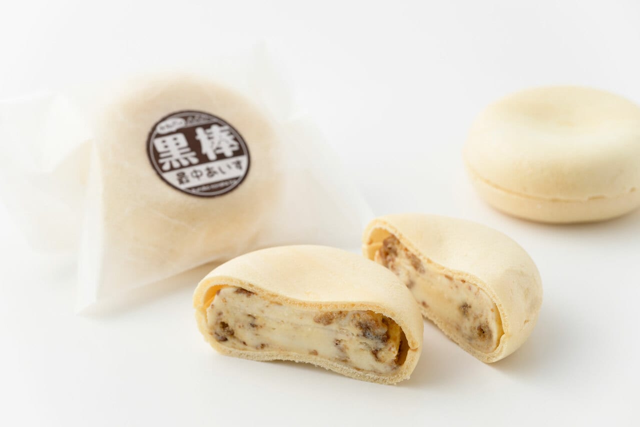黒棒最中アイス 各324円／兼田製菓舗