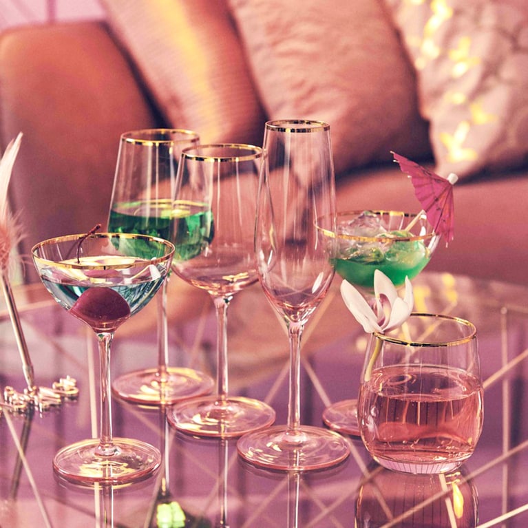 セリジエ 左から：カクテルグラス 1,200円、ワイングラス 1,200円、シャンパングラス 1,200円、タンブラー 700円。