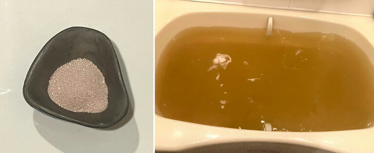 透明な琥珀色で、とろみを感じるお湯に変化。とろみのある湯が肌をまといツルツルの感触に。