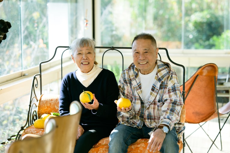 左：こぐれひでこさん、右：近田春夫さん。