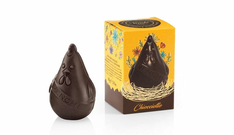 ダークチョコレート ヘン 2,160円。めんどりの形のダークチョコレート。