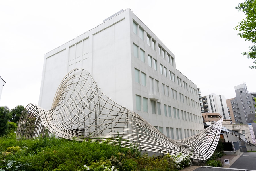 国際文学館(村上春樹ライブラリー)。