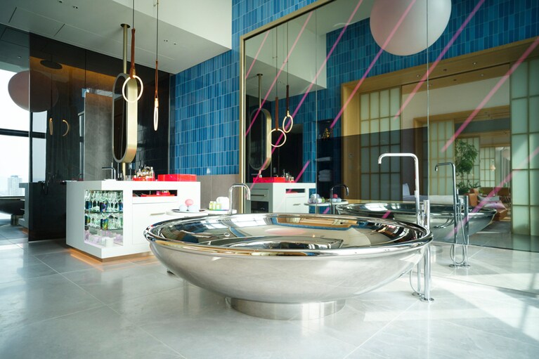 インテリアデザインはオランダのコンクリートアーキテクチャルアソシエイツ社が担当。