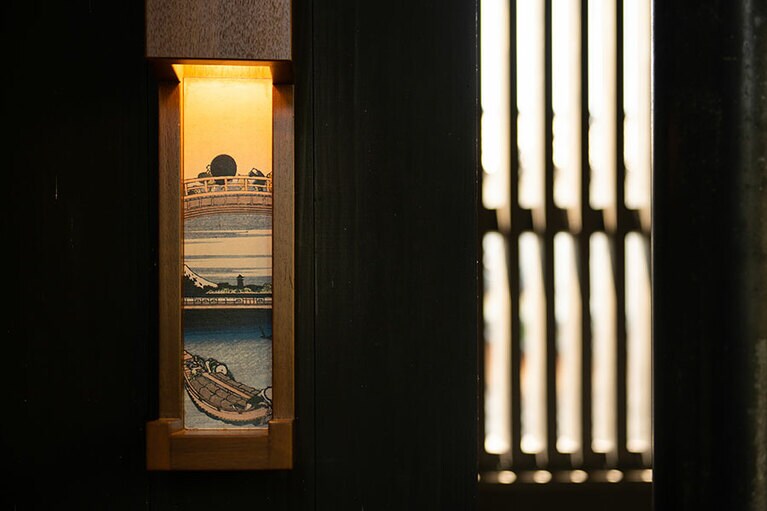 ルームプレートは北斎の絵。