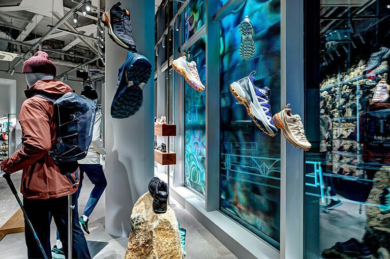 サロモンストア 東京渋谷