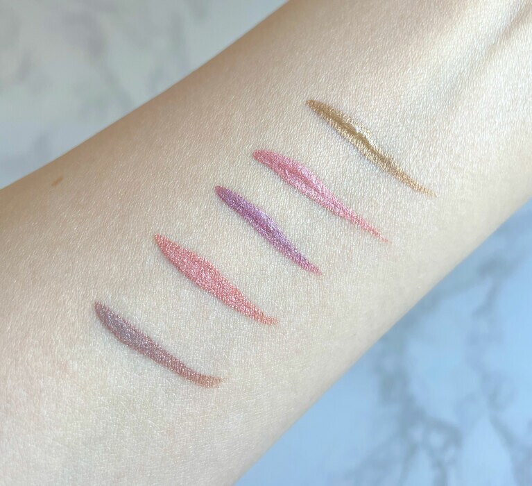 スウォッチ。左から順番にX01～X05。