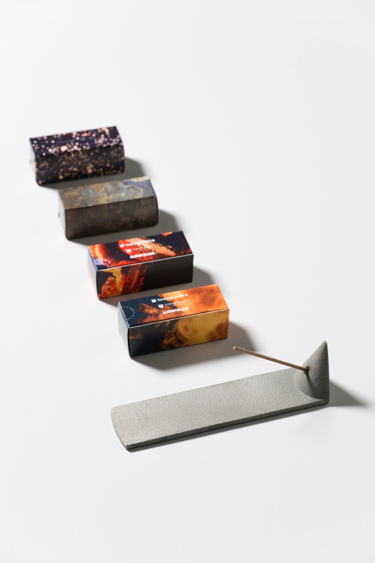 YANAGIOTO×東京香堂×ALMOSTBLACK “incense 鋳造” ／各3,850円。