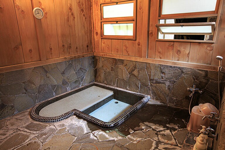 福住楼［神奈川／箱根 塔ノ沢温泉］貸切寝湯。