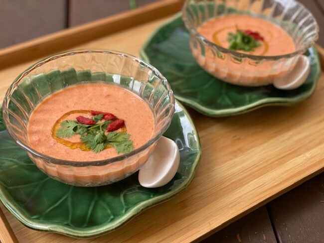 谷口先生のレシピより「トマトと豆乳のスープ」。