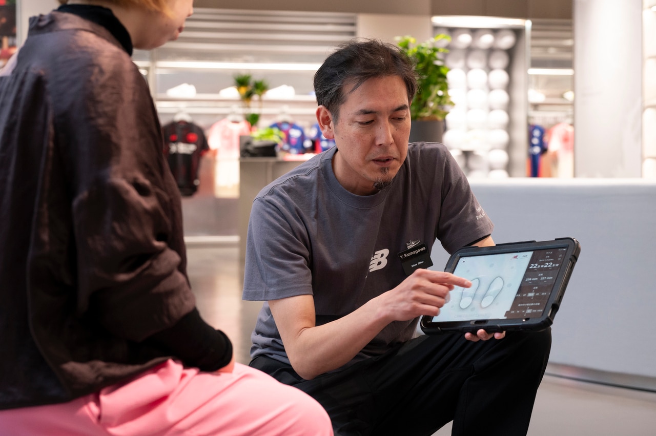 足の形とフィットするシューズのサイズがわかる「3Dスキャン」。自分に合った中敷きの使い方まで教えてもらうことができ、手厚いサービスに驚き