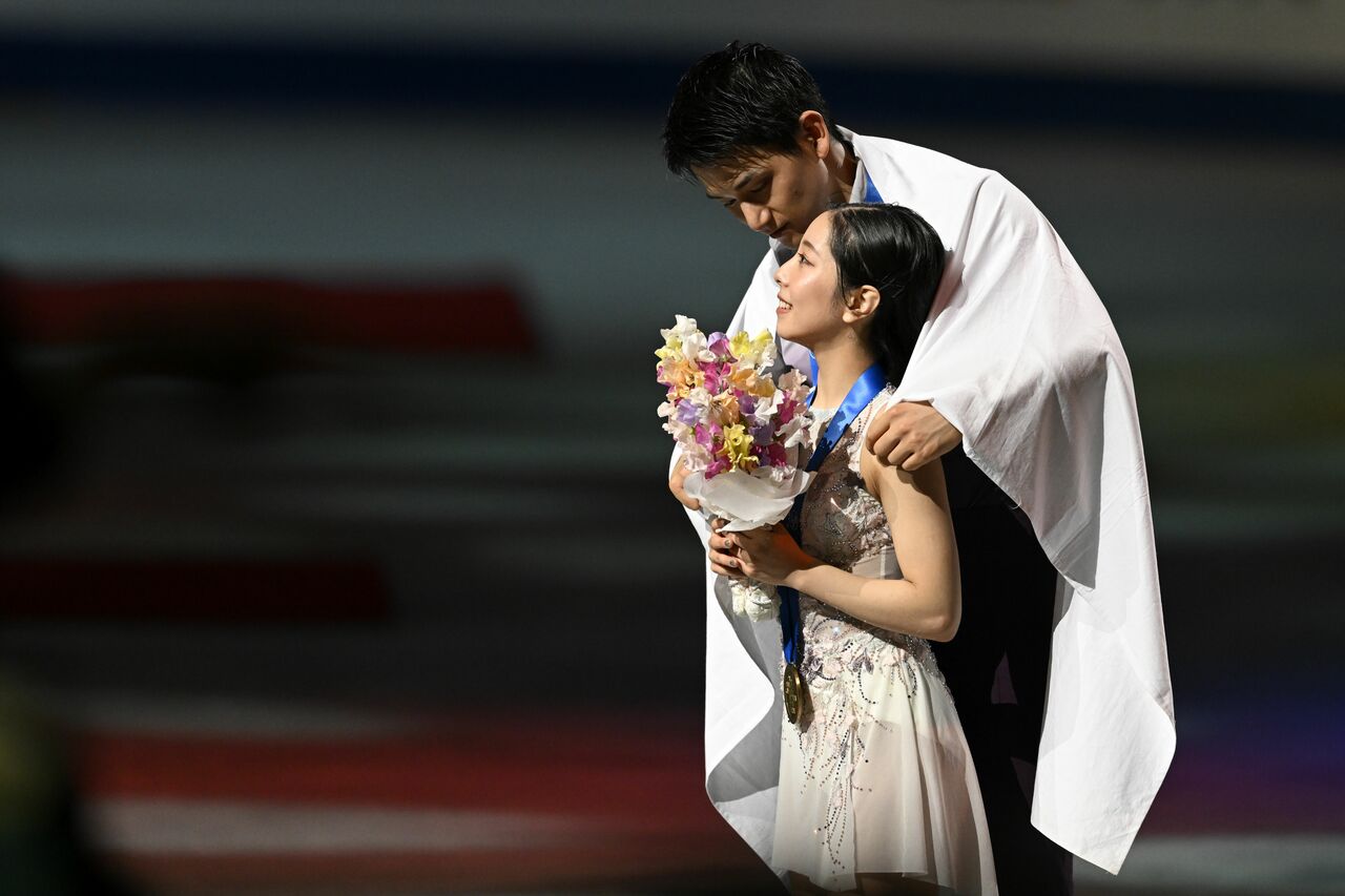 2023年世界選手権で初優勝。2022-2023シーズンはGPファイナル、四大陸選手権も制し、年間グランドスラムを達成した。Asami Enomoto/JMPA