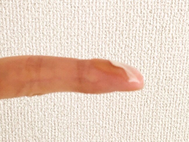 1回の使用量は1プッシュ。ボトルに分かれて入っている2種類が一緒に出てきます。