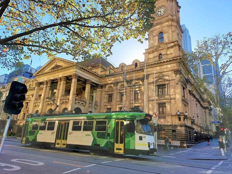トラムが走る街中に、おいしいレストランがいっぱいのメルボルン。