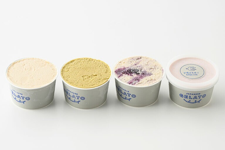 わびさびや「ジェラート」各390円（100ml）。左から：ぐんまの牛乳、ヘーゼルナッツほうじ茶、ブルーベリークローブソース、とちおとめ※ブルーベリークローブソース、とちおとめは7月末まで／群馬県