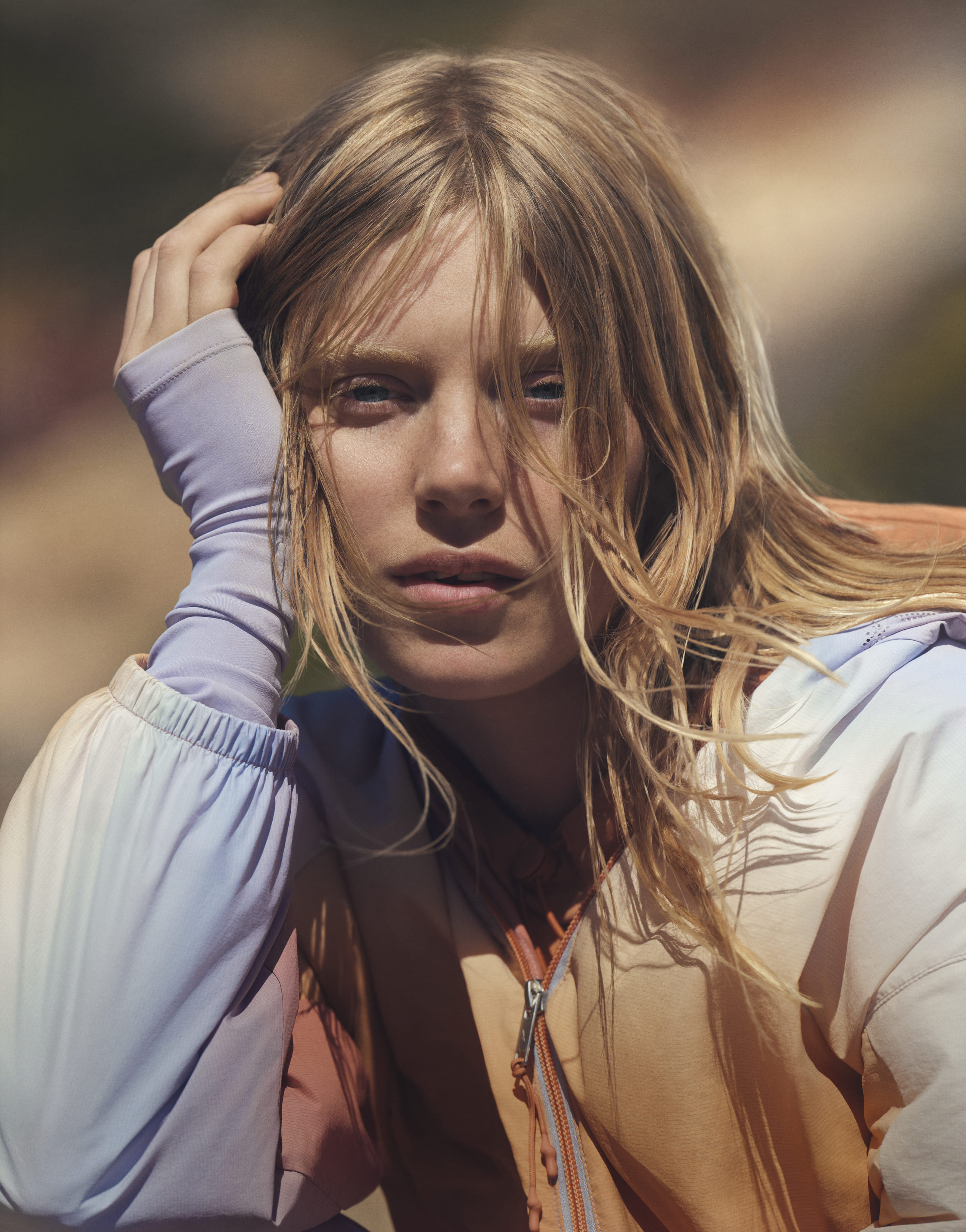 タウンユースからアウトドアシーンまでシームレスに対応