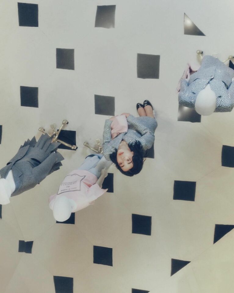 ディオールを身にまとった見上愛（見上愛公式Instagramより）