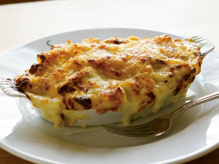 マカロニグラタン 2,300円(税込)／洋食 KUCHIBUE