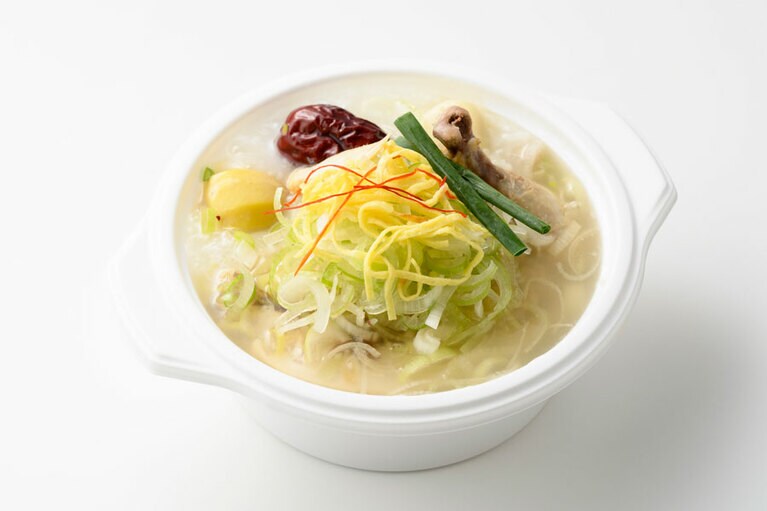 お一人さま参鶏湯 1,296円。