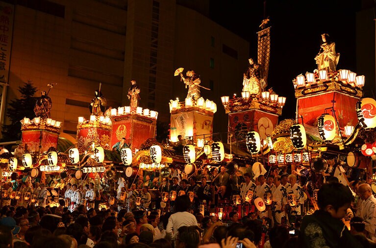 熊谷うちわ祭。写真提供：熊谷市