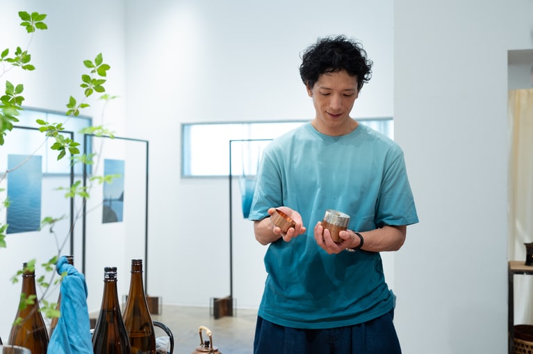 明治八年創業の「開花堂」の茶筒。