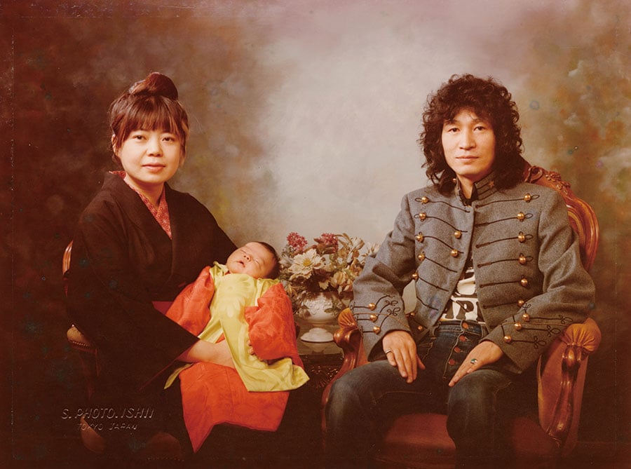 内田也哉子さんのお宮参りの際に写した家族写真（1977年）
