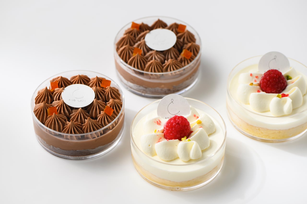 【AND CAKE】ショートケーキ&ショートケーキ ショコラ 3,820円。