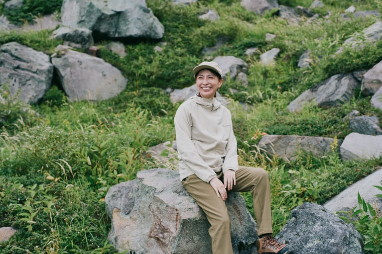 コロンビアの「ライトキャニオンミッドウェイトソフトシェルジャケット」は紅葉ハイクのお供に最適。