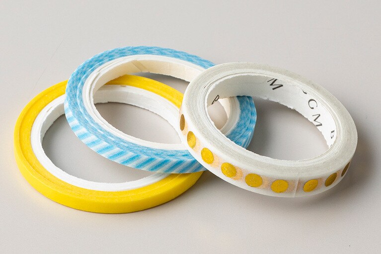 3～5mm幅のマスキングテープ。