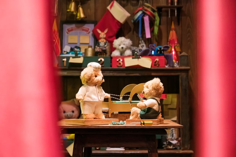 おもちゃ病院を覗いてみると……。