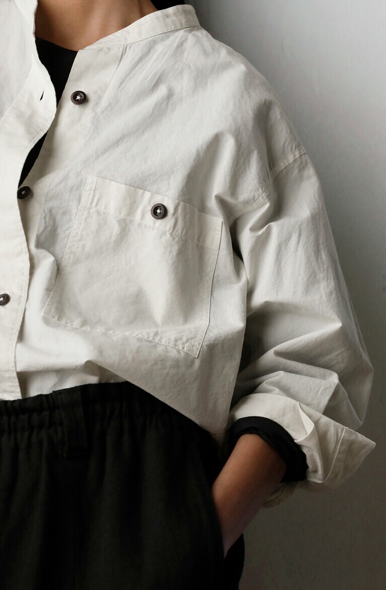 WA-SHI COTTON POPLIN SHIRT 27,500円。