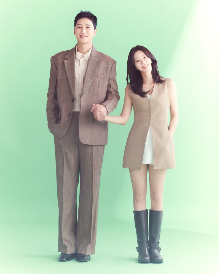 アン・ボヒョンとイ・ジュビン。@ 2025 CJ ENM STUDIOS Co. Ltd & CJ ENM Co.Ltd All Rights Reserved