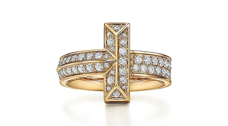 ティファニー T ワン リング(18K イエローゴールド、ダイヤモンド) 770,000円。