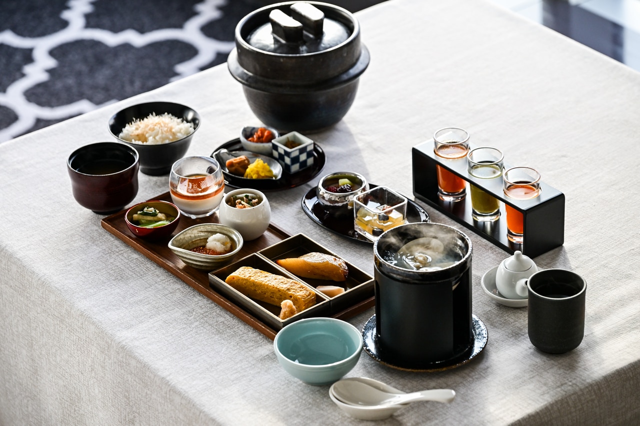 「日本料理 華暦 和朝食膳」6,957円（税サ込）。