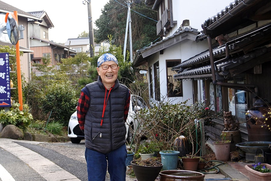 突然訪れたにもかかわらず、対応してくれた湯町窯三代目の福間琇士さん。