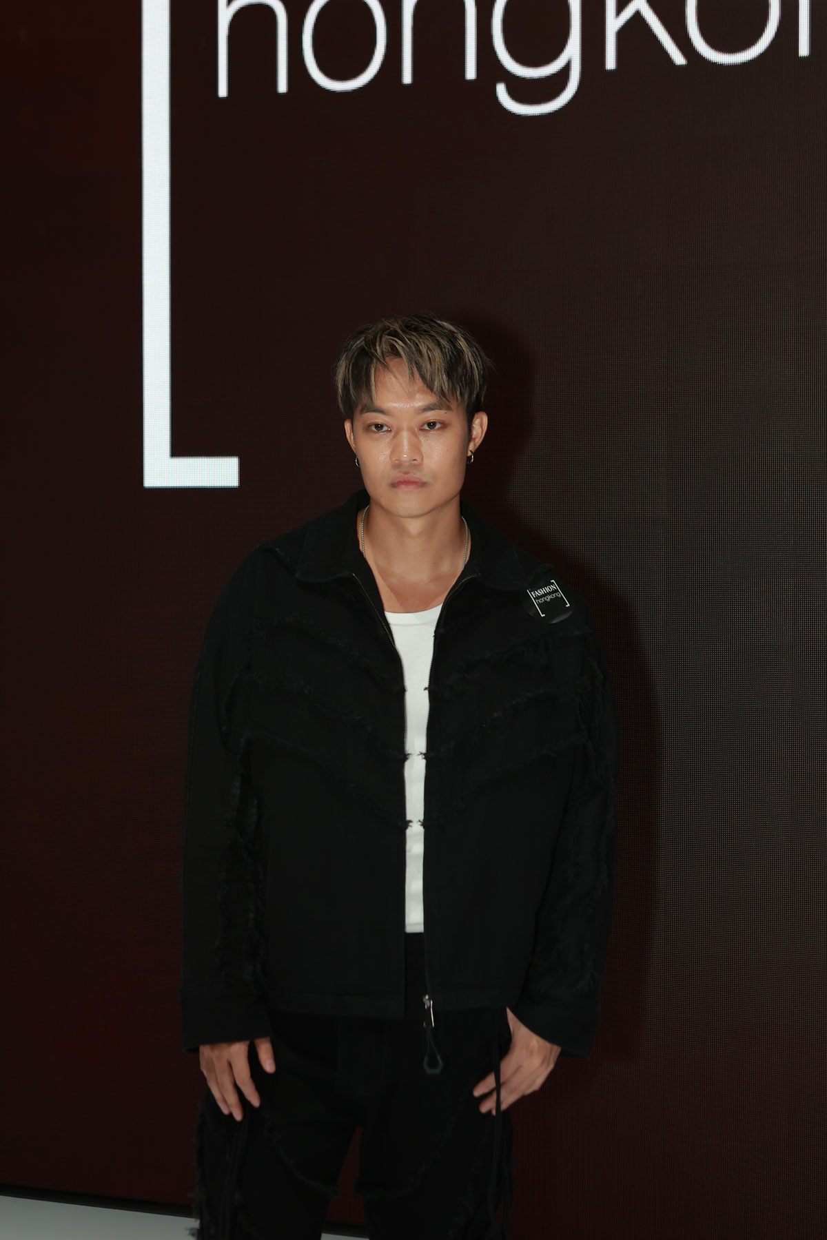 香港映画『トワイライト・ウォリアーズ　決戦！ 九龍城砦』で黒社会組織の若頭・十二少（サップイーシウ）役を演じ人気急上昇中のトニー・ウーさん。