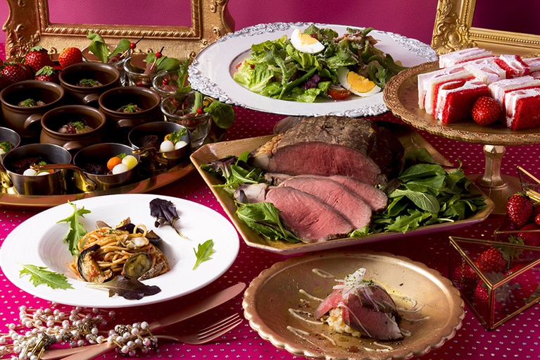 塩味や酸味を効かせたセイボリーの数々は、スイーツの合間の箸休めにもなるラインナップ。