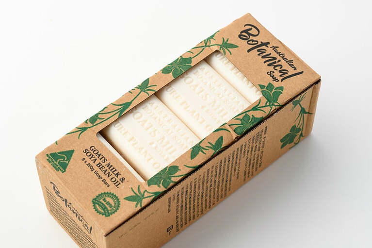 ースオーストラリアン ボタニカルソープ「ボタニカル固形石鹸 ヤギミルク＆大豆オイル」1,453円(200g×8個セット)。