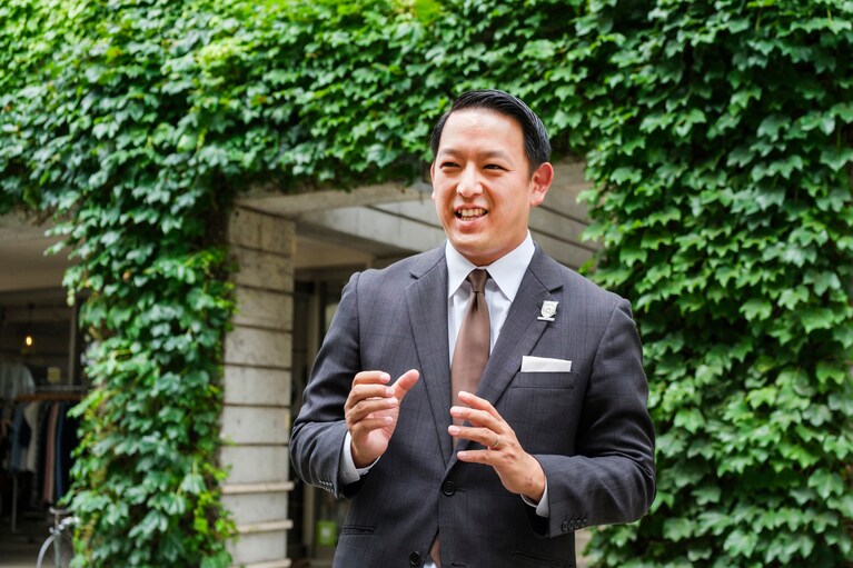 夏の炎天下をものともせず、熱く語ってくれた髙橋支配人。