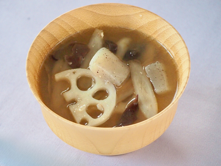 ごぼうの味噌汁。
