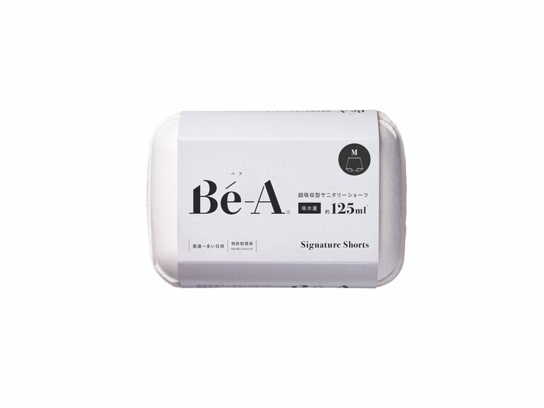 シグネチャー ショーツ 04 ベージュ 7,480円／Bé-A