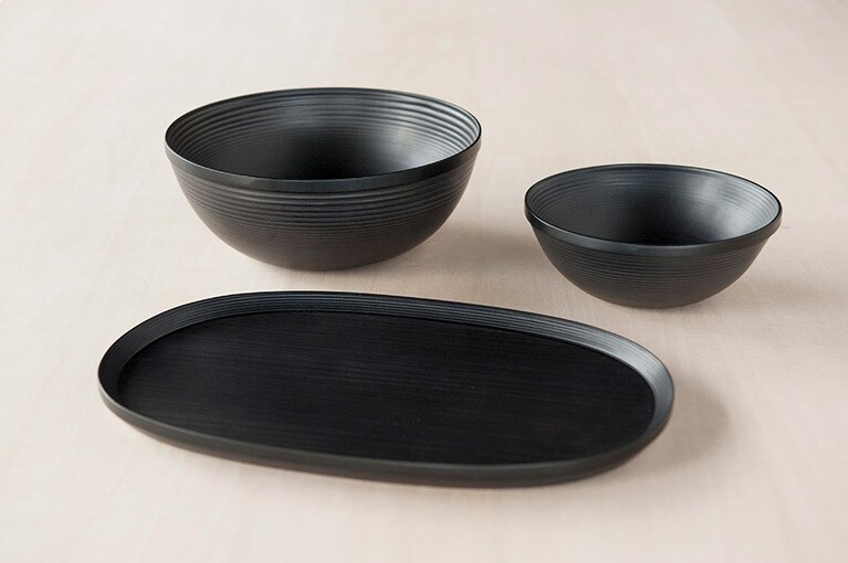 BUNACO Black シリーズ　BOWL #164　6,480円、BOWL #165　4,320 円、TRAY #7112 oval　5,400円。