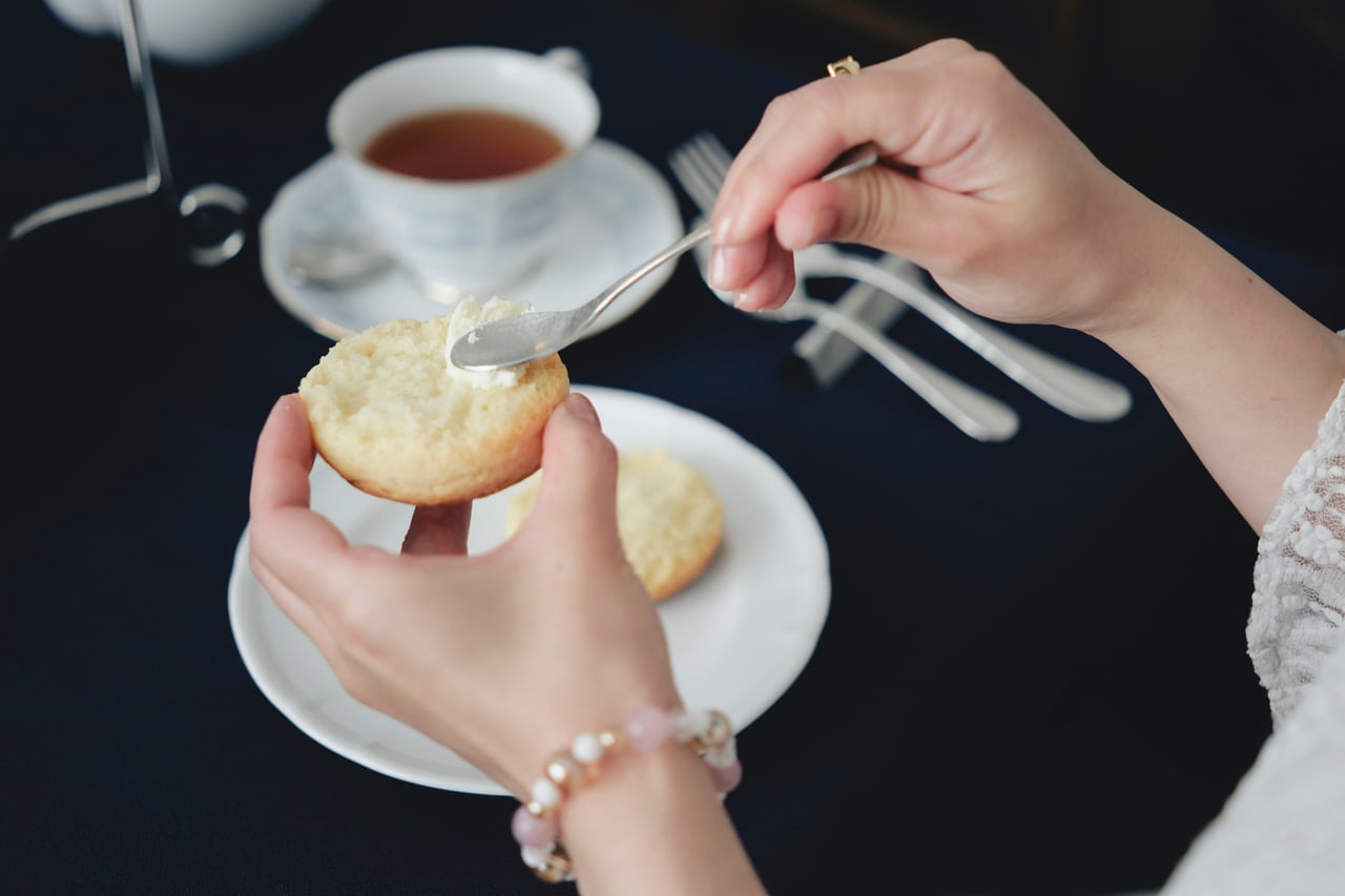 アフタヌーンティーに欠かせないスコーン。