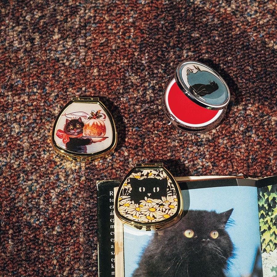 リップ＆チークカラーバーム 各4.5×4.5cm 3,696円／アンドレアガーランド