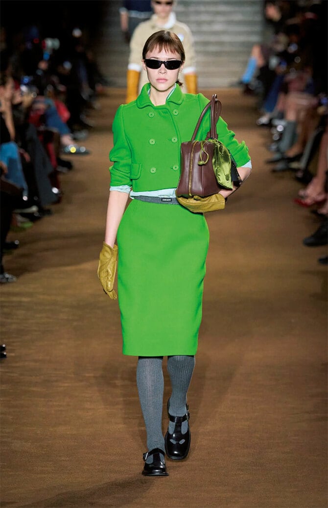 ランウェイ 定価26万 miu miu ツイード ジャンパースカート 重ね