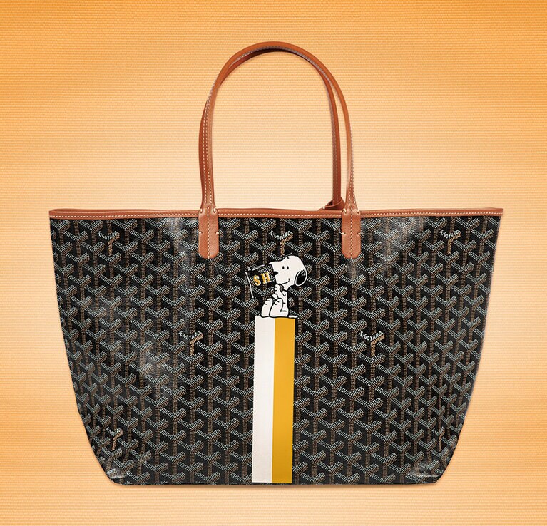サンルイ トートバッグPMクラシックカラー(黒茶) 127,000円、スヌーピー・マーカージュ 60,000円、イニシャルマーカージュ追加 19,000円。