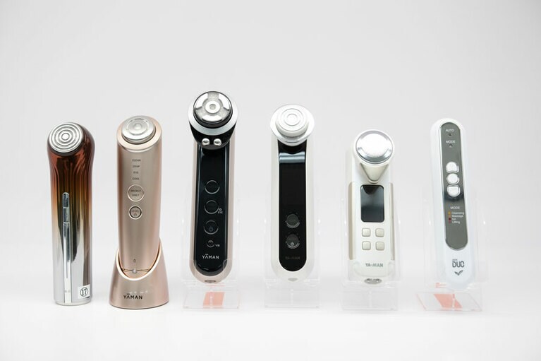 美容技術の研究から生まれた歴代の美顔器。