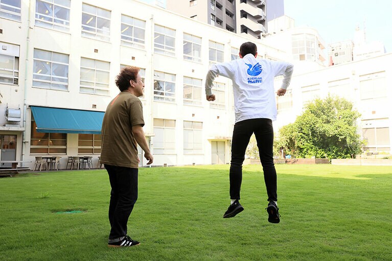 ジョイマンのネタをパラパラ写真で。